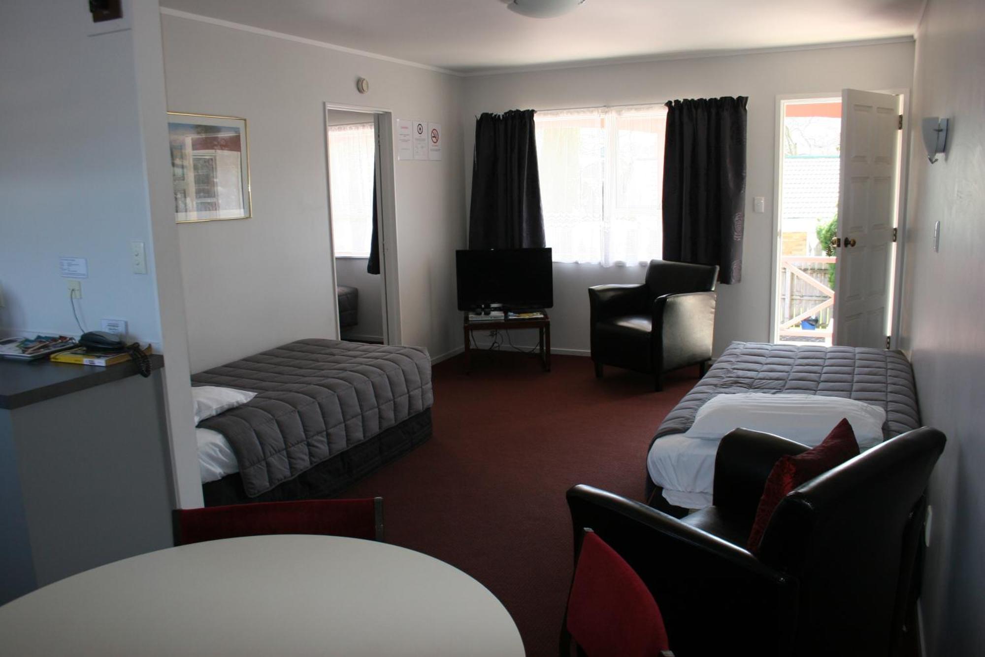 Burgundy Rose Motel Whangarei Luaran gambar